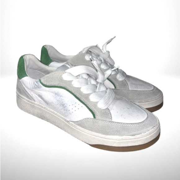 New Women’s Size 7 and 8 White/Green/Grey Alec Distressed Leather Sneaker - Picture 1 of 6